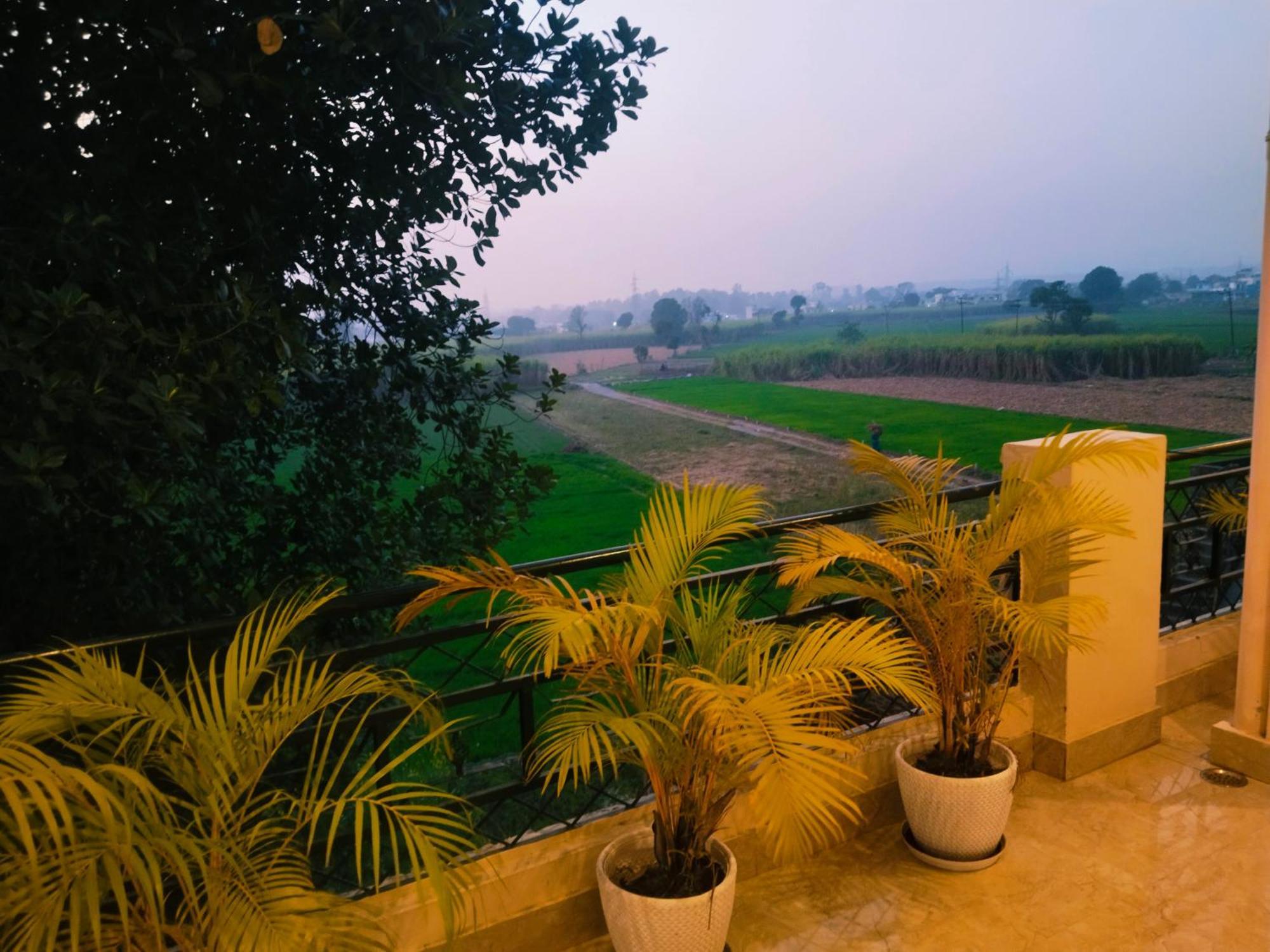 Airport Luxury Nature Homestay- Near Jolly Grant Airport Dehradun Doiwala Ngoại thất bức ảnh